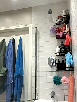 different-strokes online show from October 13, 2025, 4:30 pm