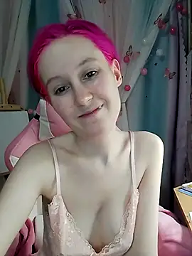 Fuzzy Unicorn online show from November 10, 2025, 7:08 pm