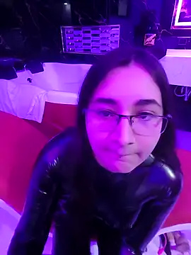 Snapshot of LiliThara chatting on October 13, 2025, 11:12 am LiliThara online show from October 13, 2025, 11:12 am