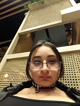 Snapshot of LiliThara chatting on October 11, 2025, 12:55 am LiliThara online show from October 11, 2025, 12:55 am