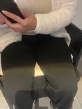 Snapshot of eli5566 chatting on September 29, 2025, 6:13 pm eli5566 online show from September 29, 2025, 6:13 pm