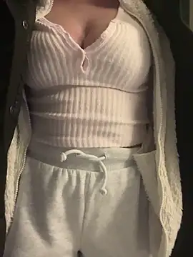 eli5566 online show from February 15, 2026, 9:03 pm