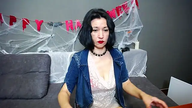 Snapshot of CameronEnns chatting on October 25, 2025, 6:23 am CameronEnns online show from October 25, 2025, 6:23 am