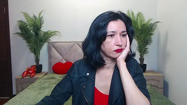 Snapshot of CameronEnns chatting on October 14, 2025, 12:39 pm CameronEnns online show from October 14, 2025, 12:39 pm