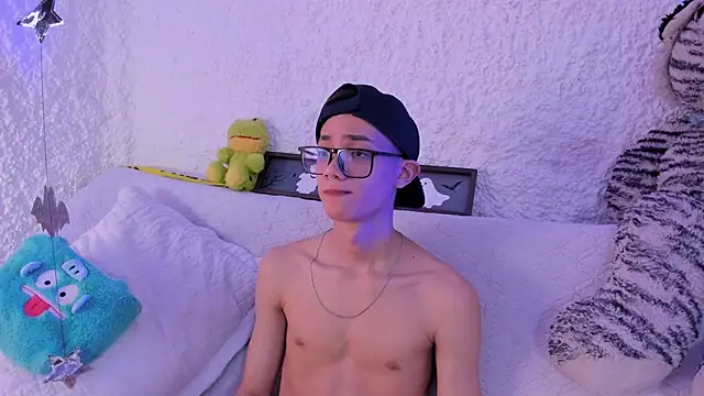 Snapshot of thiago_kinghot chatting on October 30, 2025, 8:28 pm thiago kinghot online show from October 30, 2025, 8:28 pm