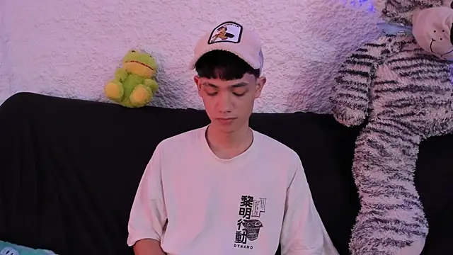 Snapshot of thiago_kinghot chatting on September 24, 2025, 3:40 pm thiago kinghot online show from September 24, 2025, 3:40 pm