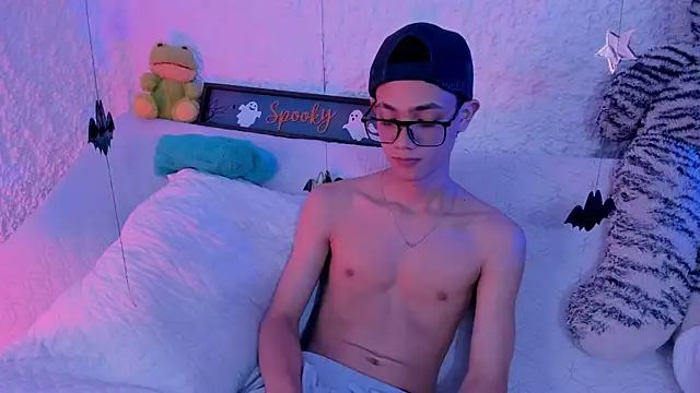 Snapshot of thiago_kinghot chatting on October 4, 2025, 5:20 am thiago kinghot online show from October 4, 2025, 5:20 am