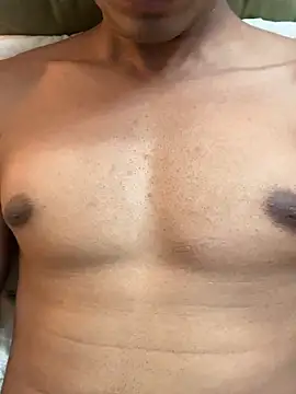 alwayshotandbig online show from April 12, 2026, 5:05 pm