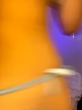 Snapshot of Lia__1 chatting on September 27, 2025, 9:21 pm Lia 1 online show from September 27, 2025, 9:21 pm