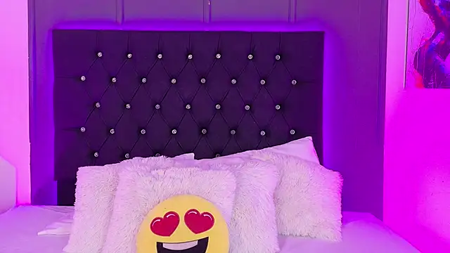 Billie Eilish online show from September 9, 2025, 9:02 pm