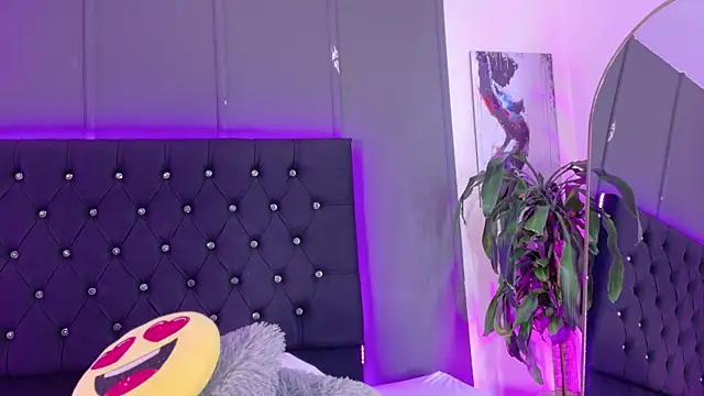 Snapshot of Billie_Eilish chatting on September 20, 2025, 9:09 pm Billie Eilish online show from September 20, 2025, 9:09 pm