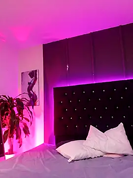 Snapshot of Billie_Eilish chatting on October 23, 2025, 7:56 pm Billie Eilish online show from October 23, 2025, 7:56 pm