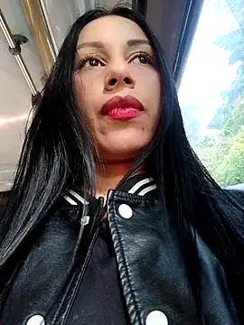 Snapshot of Billie_Eilish chatting on October 22, 2025, 6:18 pm Billie Eilish online show from October 22, 2025, 6:18 pm