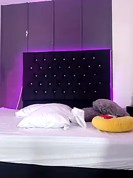 Snapshot of Billie_Eilish chatting on September 27, 2025, 8:04 pm Billie Eilish online show from September 27, 2025, 8:04 pm