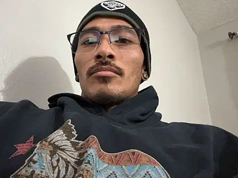 tanjir020 online show from November 24, 2025, 1:27 am