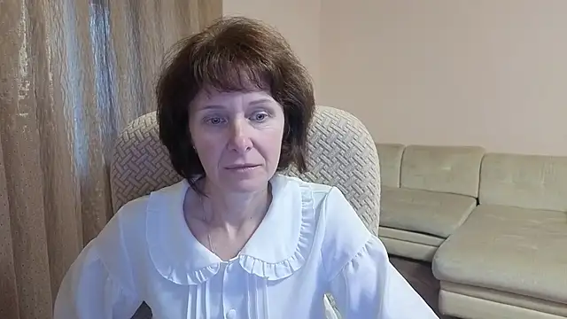 Snapshot of Lia_Tito chatting on October 6, 2025, 2:18 pm Lia Tito online show from October 6, 2025, 2:18 pm