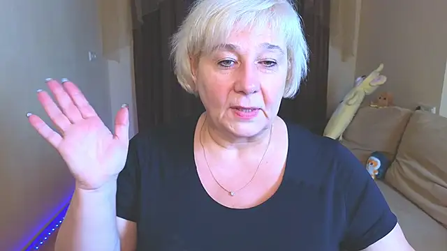 Snapshot of Milana_Milky chatting on December 22, 2025, 5:07 am Milana Milky online show from December 22, 2025, 5:07 am