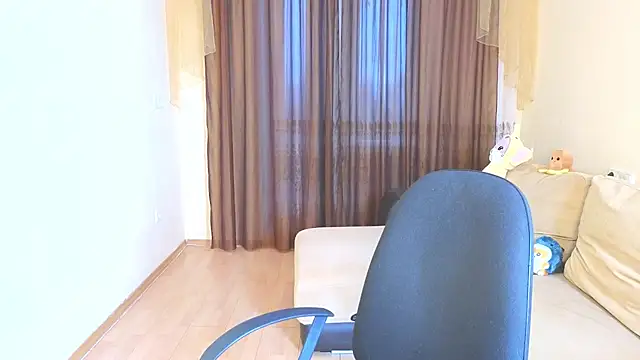 Snapshot of Milana_Milky chatting on December 5, 2025, 5:17 am Milana Milky online show from December 5, 2025, 5:17 am