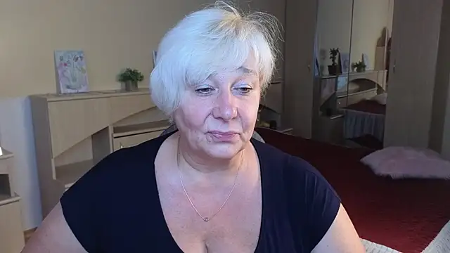 Snapshot of Milana_Milky chatting on September 19, 2025, 5:00 am Milana Milky online show from September 19, 2025, 5:00 am