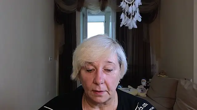 Snapshot of Milana_Milky chatting on October 17, 2025, 5:00 am Milana Milky online show from October 17, 2025, 5:00 am