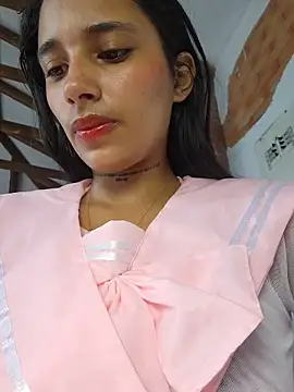 Lorena Mcfly online show from February 13, 2026, 12:27 pm