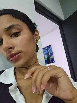 Snapshot of Lorena_Mcfly chatting on October 24, 2025, 12:48 pm Lorena Mcfly online show from October 24, 2025, 12:48 pm