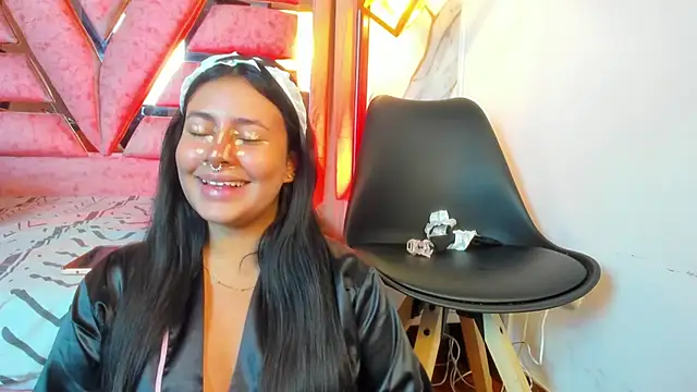 Snapshot of SamaelAndLilitt chatting on October 12, 2025, 11:33 am SamaelAndLilitt online show from October 12, 2025, 11:33 am