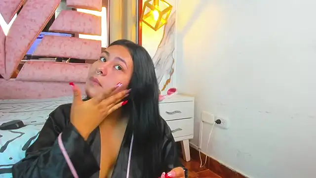 Snapshot of SamaelAndLilitt chatting on October 25, 2025, 10:03 am SamaelAndLilitt online show from October 25, 2025, 10:03 am