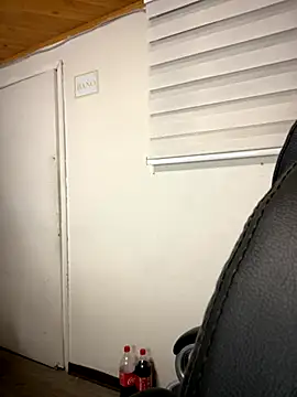 Snapshot of Karen18_boobs chatting on October 11, 2025, 2:12 am Karen18 boobs online show from October 11, 2025, 2:12 am