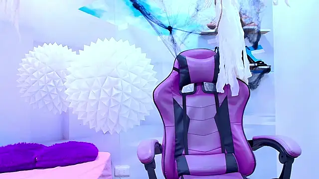 ESMERALDA-BLUE online show from October 27, 2025, 7:59 pm