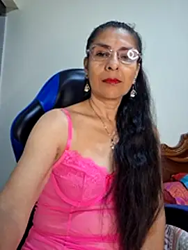 Natasha 50 online show from May 9, 2026, 3:32 am