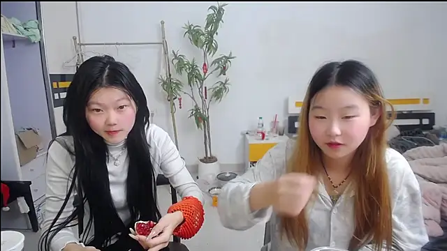 Babygirls523 online show from October 26, 2025, 1:55 pm