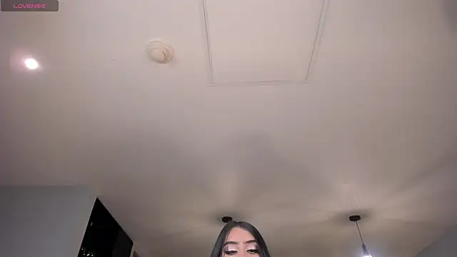 LeahLombardi  online show from March 21, 2026, 3:52 am