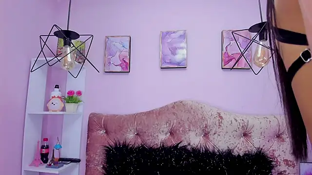 megha noa online show from October 4, 2025, 6:31 pm