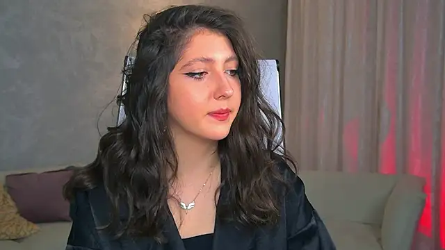 Mary Miiller online show from September 25, 2025, 9:37 am