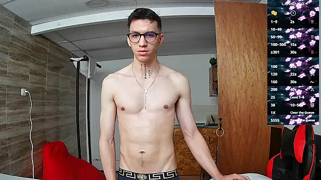 Snapshot of angelicious_ chatting on September 21, 2025, 12:21 pm angelicious  online show from September 21, 2025, 12:21 pm