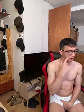 angelicious  online show from November 20, 2025, 12:39 pm