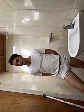 Snapshot of angelicious_ chatting on October 13, 2025, 7:04 pm angelicious  online show from October 13, 2025, 7:04 pm