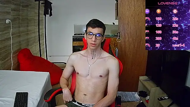 Snapshot of angelicious_ chatting on October 25, 2025, 12:17 pm angelicious  online show from October 25, 2025, 12:17 pm