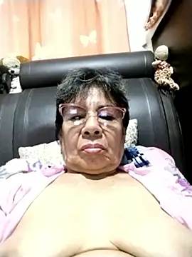 Snapshot of OliviaMorris1 chatting on October 6, 2025, 10:21 pm OliviaMorris1 online show from October 6, 2025, 10:21 pm