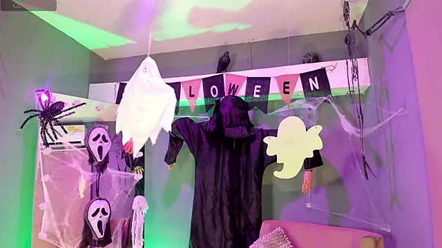 Snapshot of anuskah chatting on October 16, 2025, 7:44 pm anuskah online show from October 16, 2025, 7:44 pm