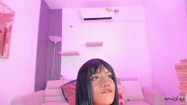 Snapshot of anuskah chatting on September 30, 2025, 7:42 pm anuskah online show from September 30, 2025, 7:42 pm