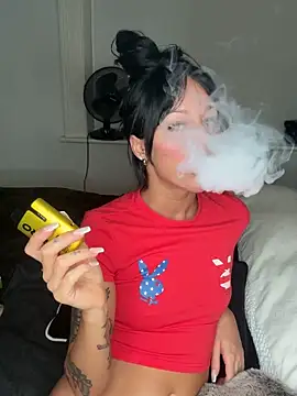 juicylucie online show from September 24, 2025, 9:21 pm