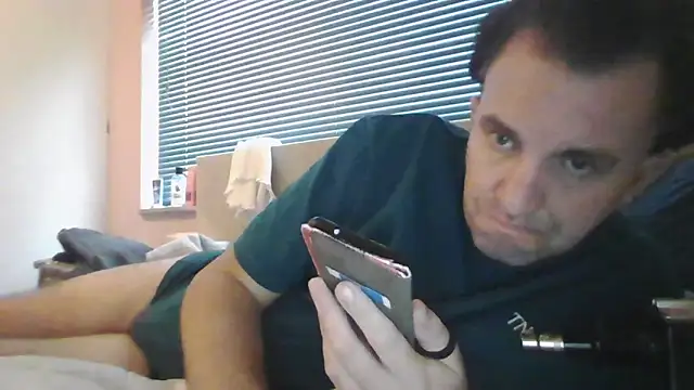 Snapshot of JasperGeil chatting on September 25, 2025, 4:57 pm JasperGeil online show from September 25, 2025, 4:57 pm