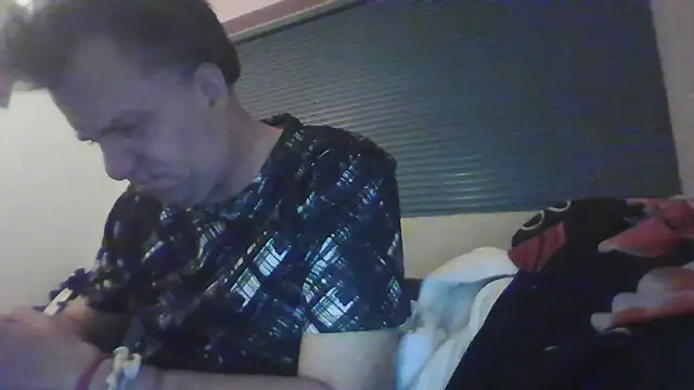 Snapshot of JasperGeil chatting on October 19, 2025, 6:54 pm JasperGeil online show from October 19, 2025, 6:54 pm