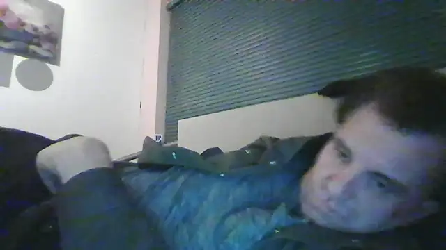 Snapshot of JasperGeil chatting on October 7, 2025, 5:36 pm JasperGeil online show from October 7, 2025, 5:36 pm