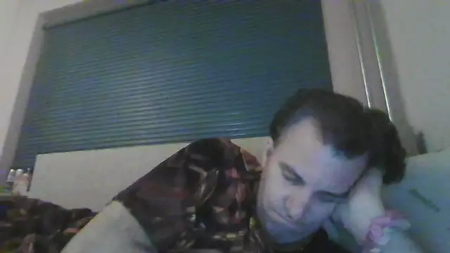 Snapshot of JasperGeil chatting on October 15, 2025, 8:06 pm JasperGeil online show from October 15, 2025, 8:06 pm