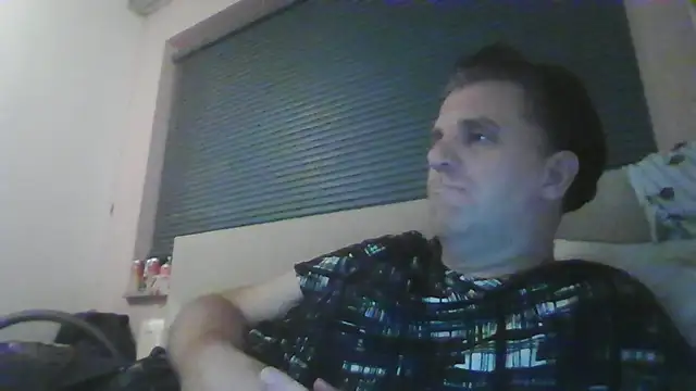 Snapshot of JasperGeil chatting on October 16, 2025, 10:18 pm JasperGeil online show from October 16, 2025, 10:18 pm