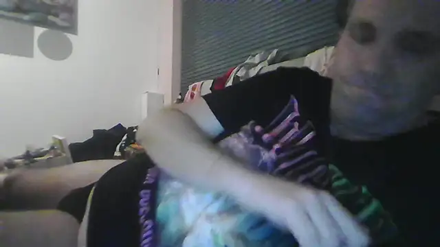 Snapshot of JasperGeil chatting on November 8, 2025, 5:16 pm JasperGeil online show from November 8, 2025, 5:16 pm