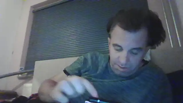 Snapshot of JasperGeil chatting on October 5, 2025, 12:01 am JasperGeil online show from October 5, 2025, 12:01 am